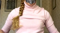 StripCamFun Blonde Amateur MILF Webcam for You