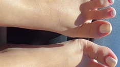 Amateur Foot Fetish Girlfriend Sucks and gives a Footjob