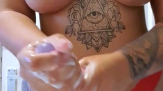 Big boobed babe masturbating