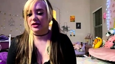 Young amateur teen in solo masturbation getting kinky