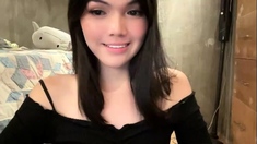 Brunette Solo Webcam Masturbation