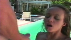 Amateur brunette teen blowjob and cumshot