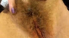 Hairy Blonde Pusy (CloseUp)