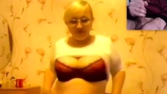 Mature lady webcam